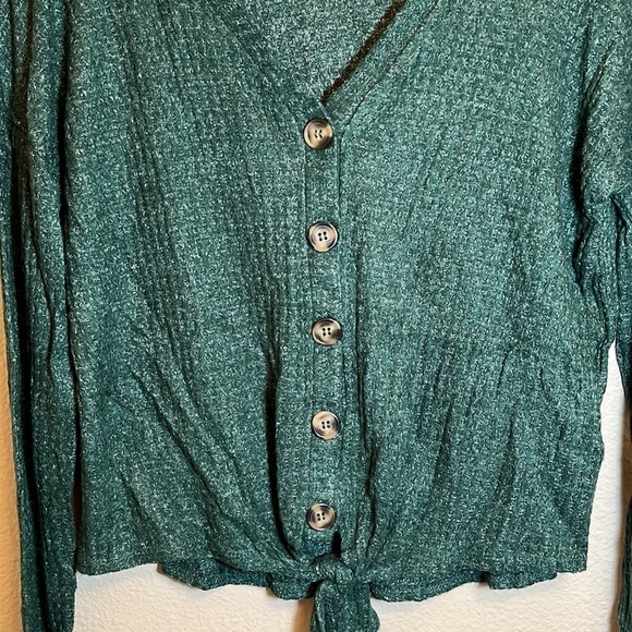 *3/$15* Pink Rose Button Down Long Sleeve Knotted Waffle Shirt - Picture 4 of 12